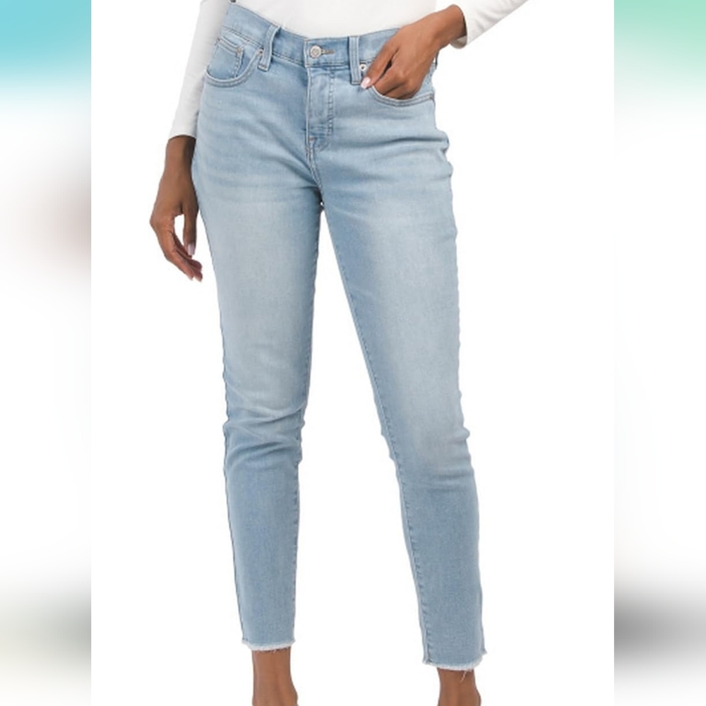 Skinny Jeans - Picture 13 of 14